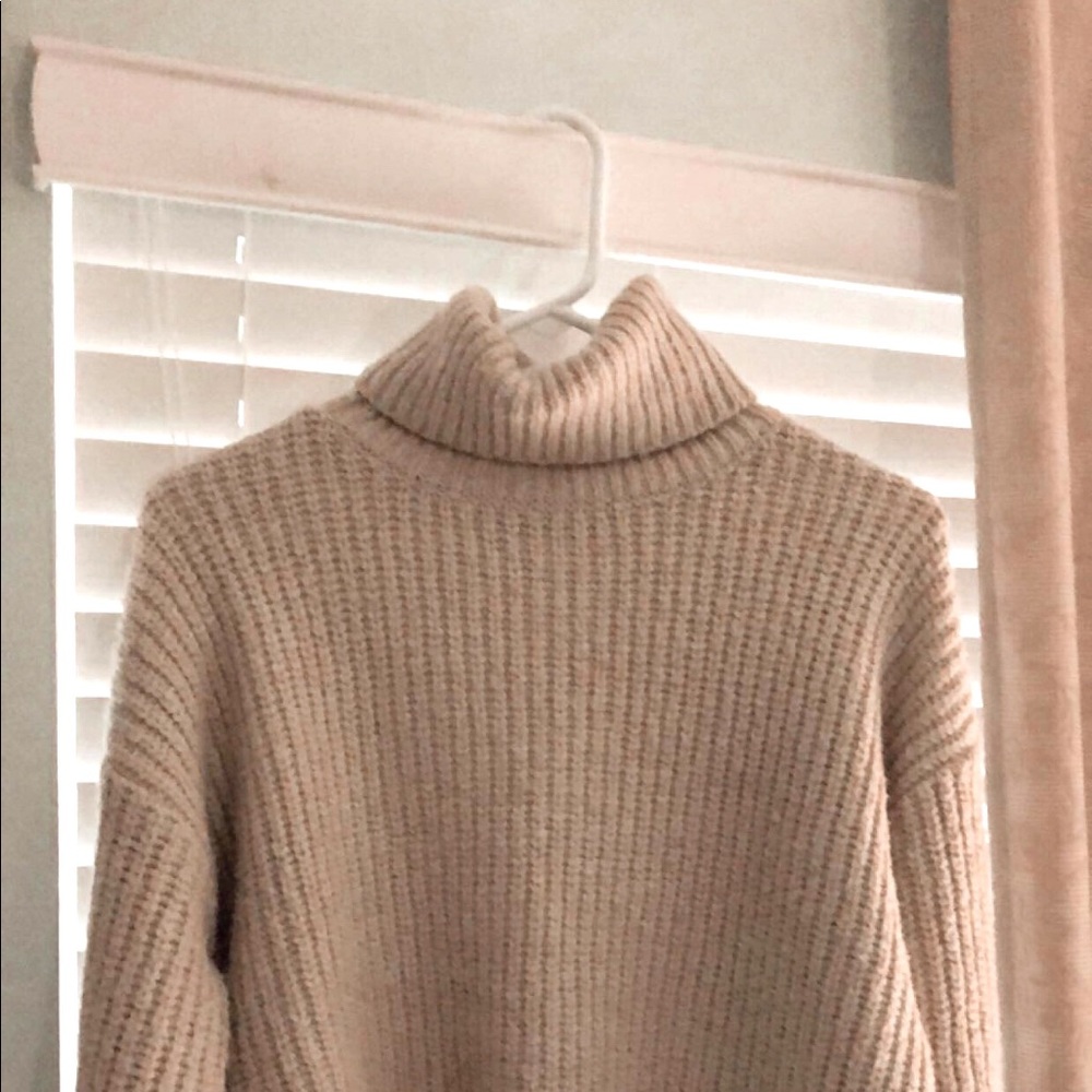 topten turtle neck sweater✨